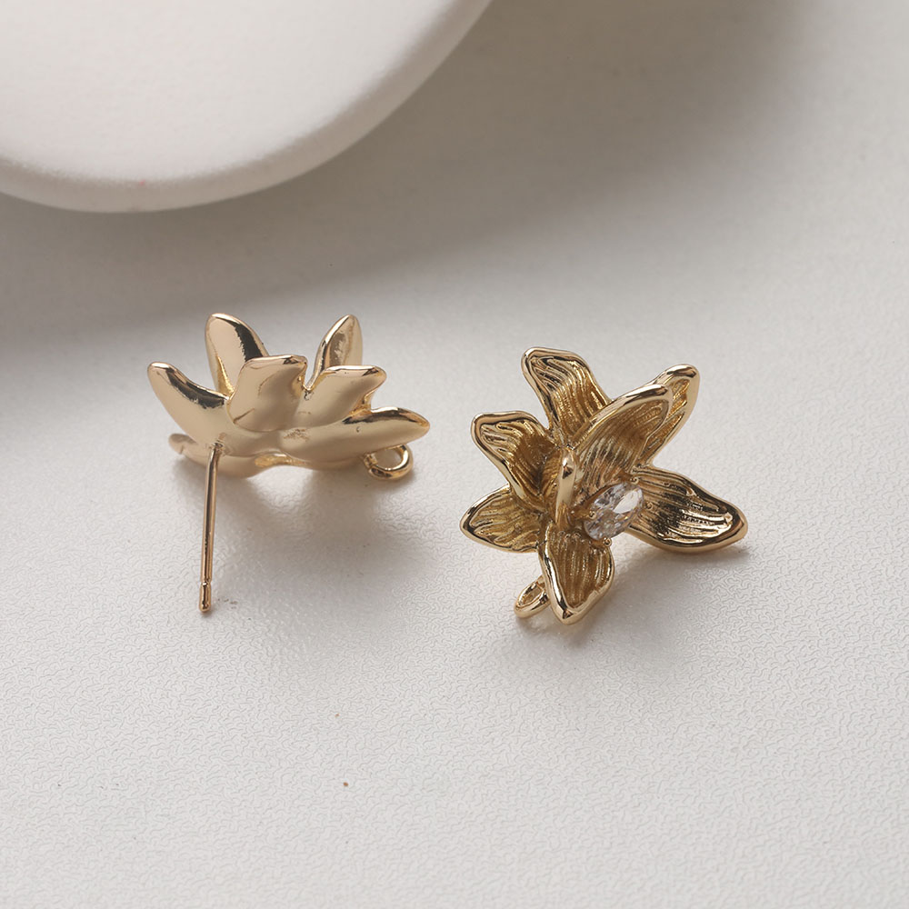 4PCS Dainty Flower Ear Studs E - Flower Supply 评论和价格